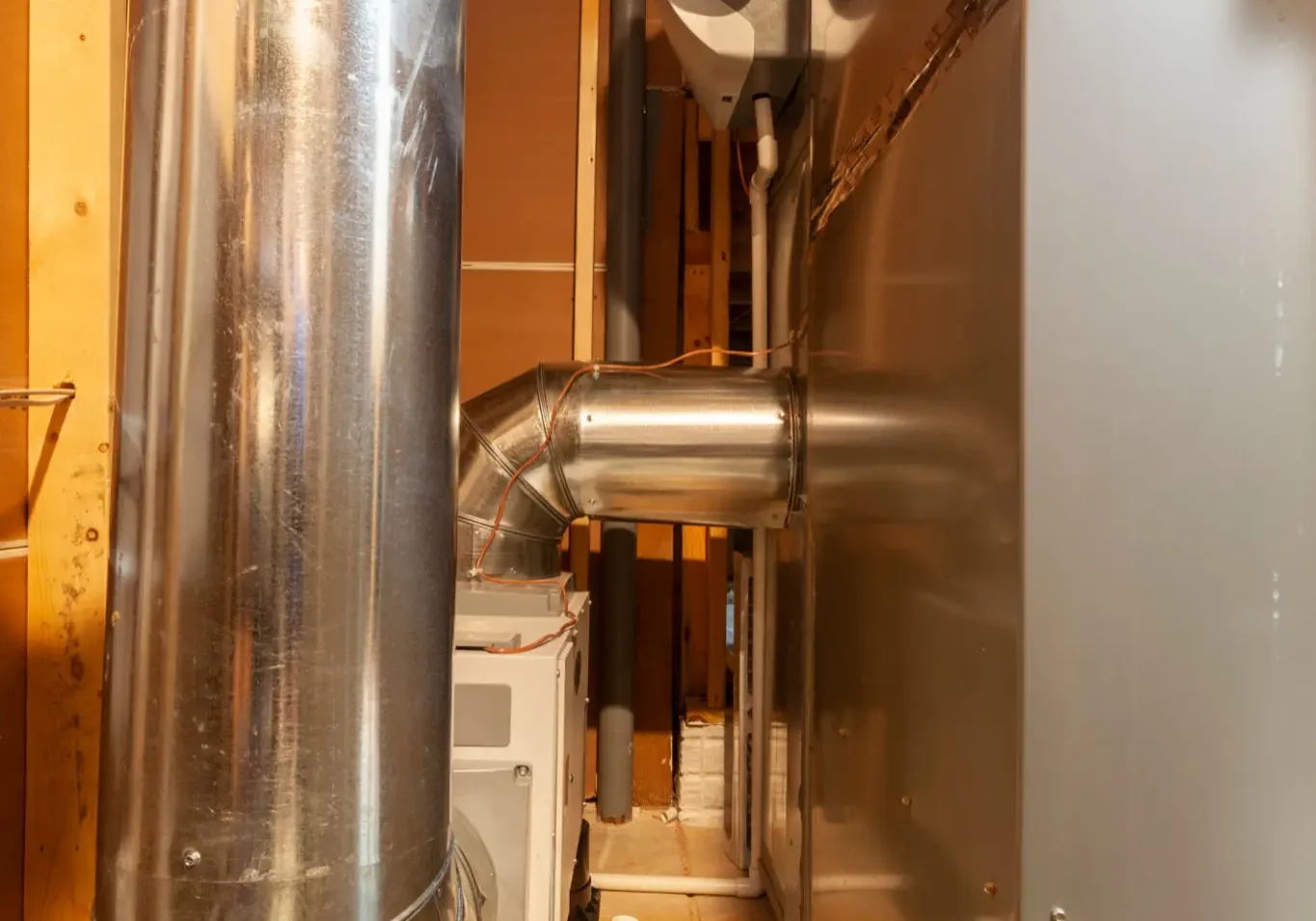 Basement furnace and metal ductwork